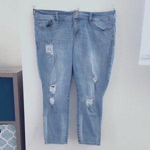 Torrid Premium Jeans Size 20 Light Wash Destructed